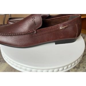 NWOT Men’s Ferragamo Moccosin